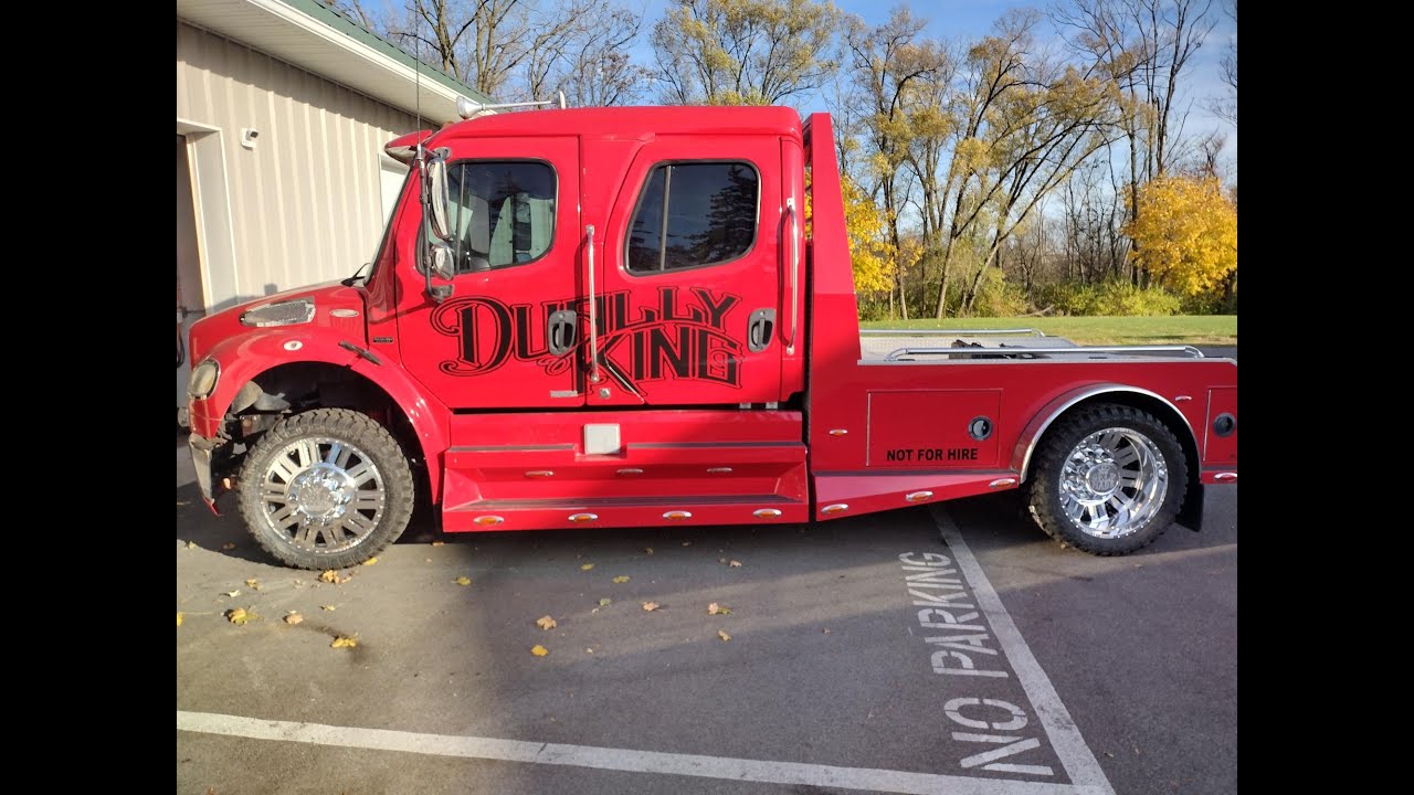Putting 26s on my Freightliner Sport Chassis!! $100K Truck