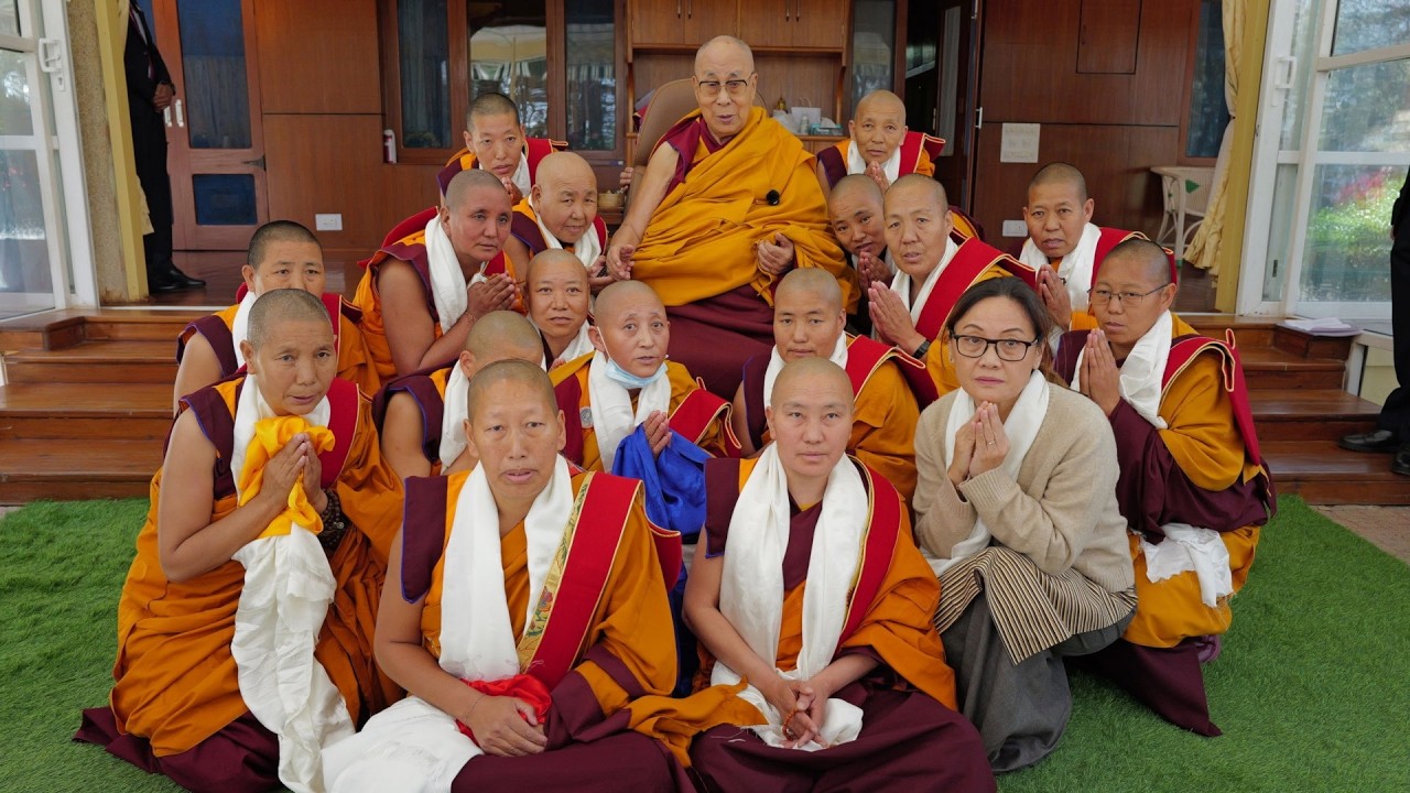 Dalai Lama grants audience to Shugseb Nunnery Khenmos; speaks on artificial intelligence