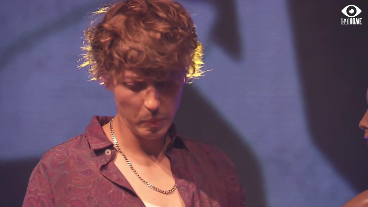 Tiemo Hauer - Ein kurzes für immer. - LIVE @ WH Home.tv