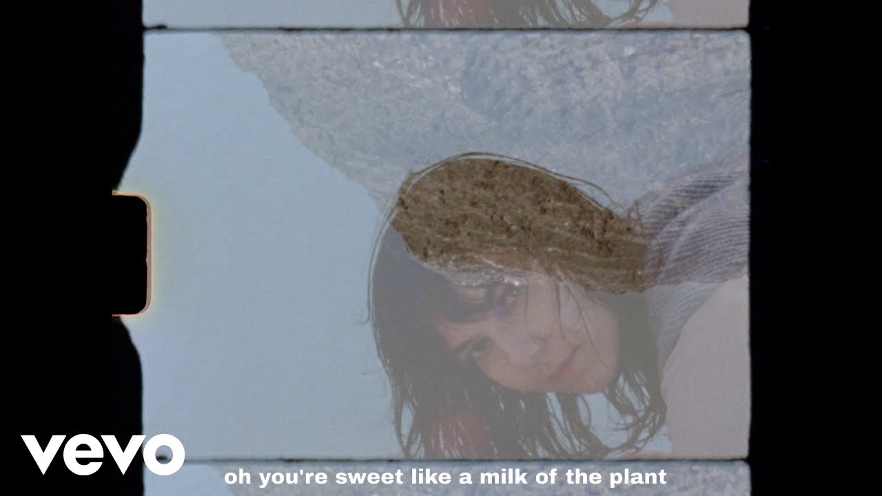 Nanna - Milk (Lyric Video)