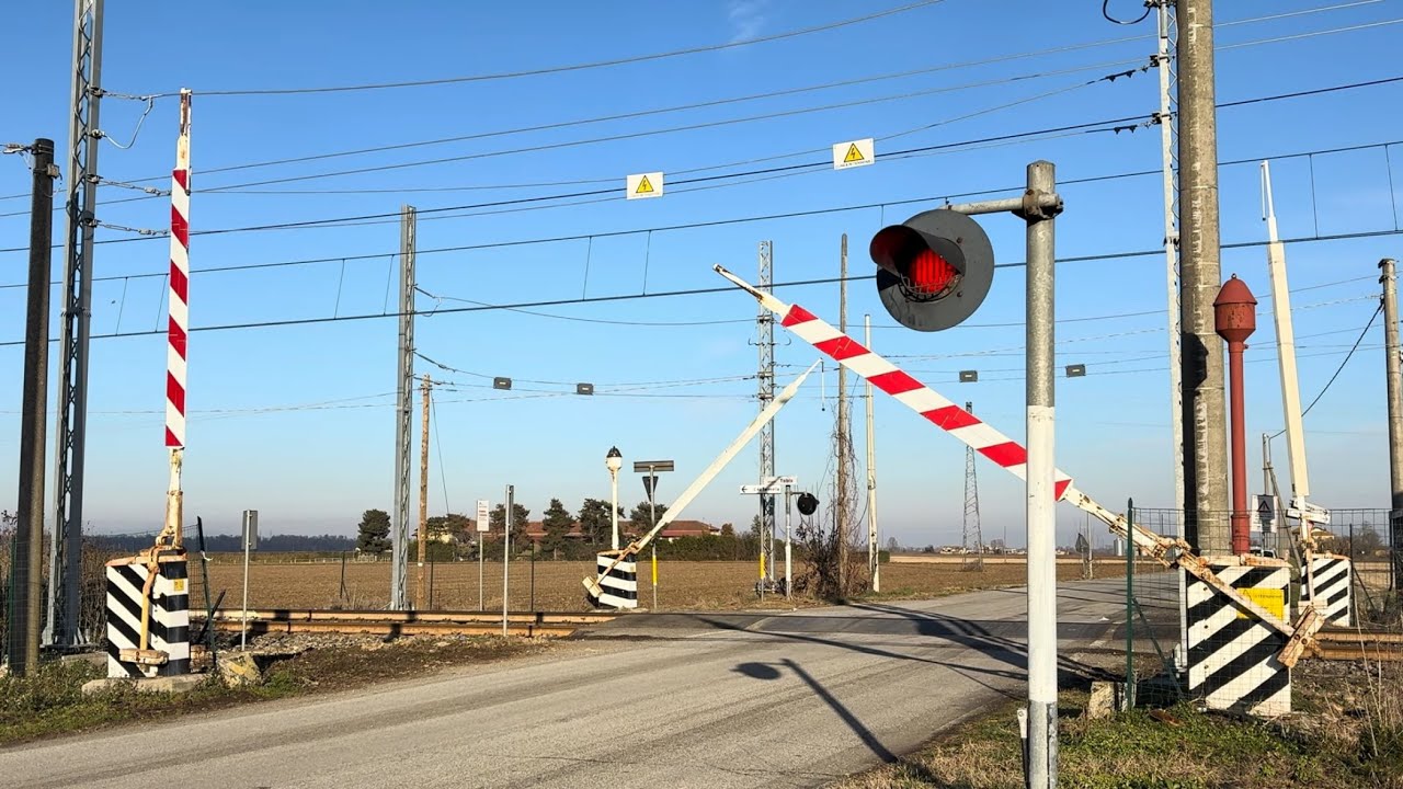 GITA VIRTUALE SULLE FERROVIE DI SANTHIÀ!! e i suoni delle MITICHE FS64 che le CARATTERIZZANO!!