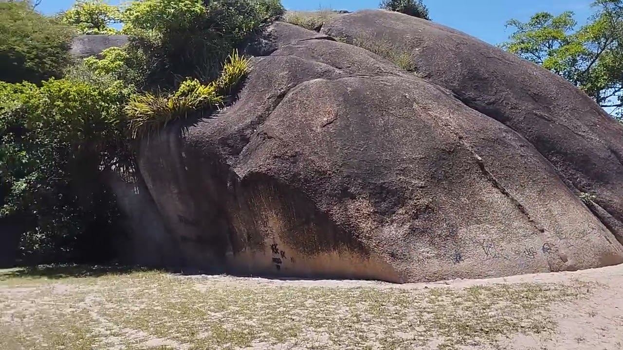 Pedra e gruta da Moreninha (Joaquim Manuel de Macedo). Ilha de Paquetá, 14/01/2026.