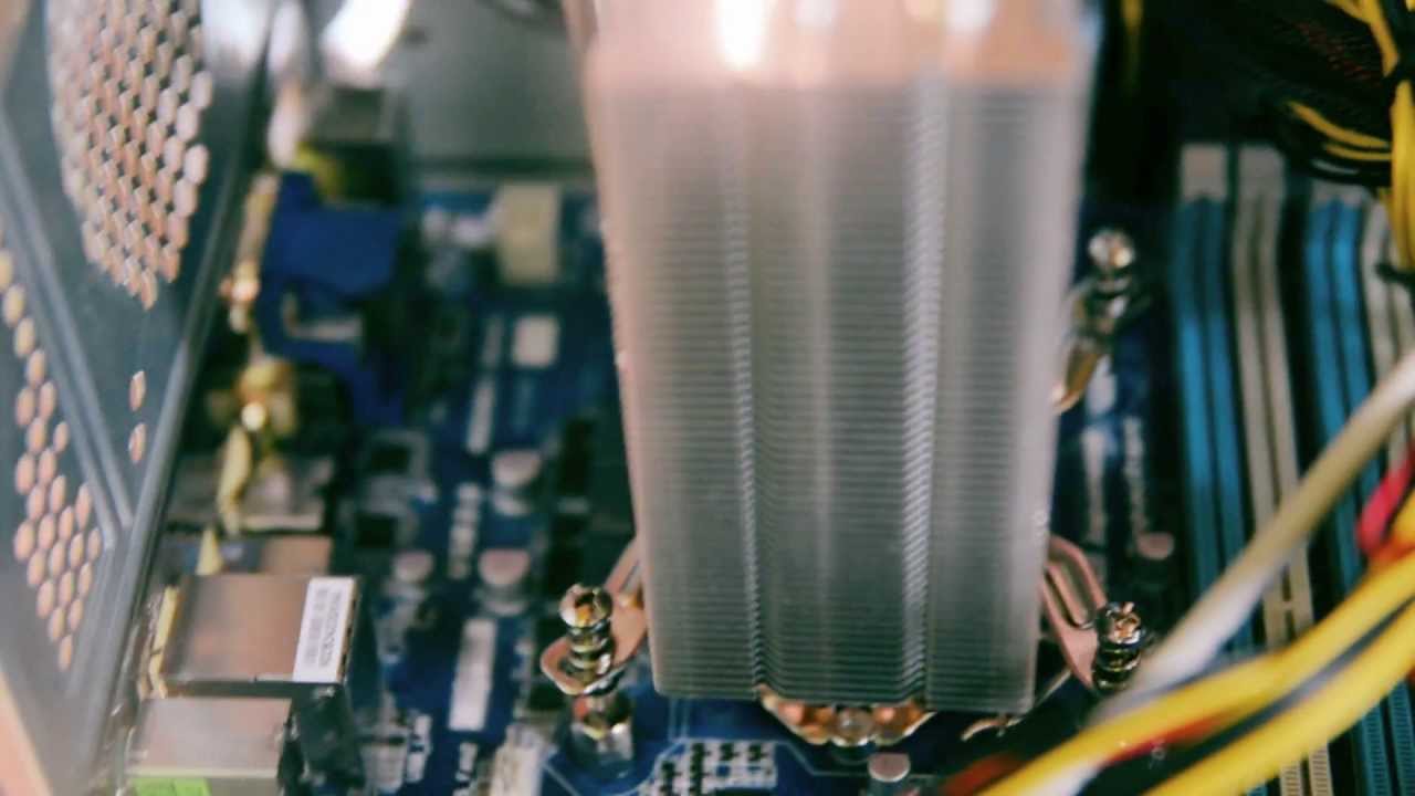 Cooler Master Hyper 212 Evo vs. Intel core i5 LGA 1155 CPU Fan