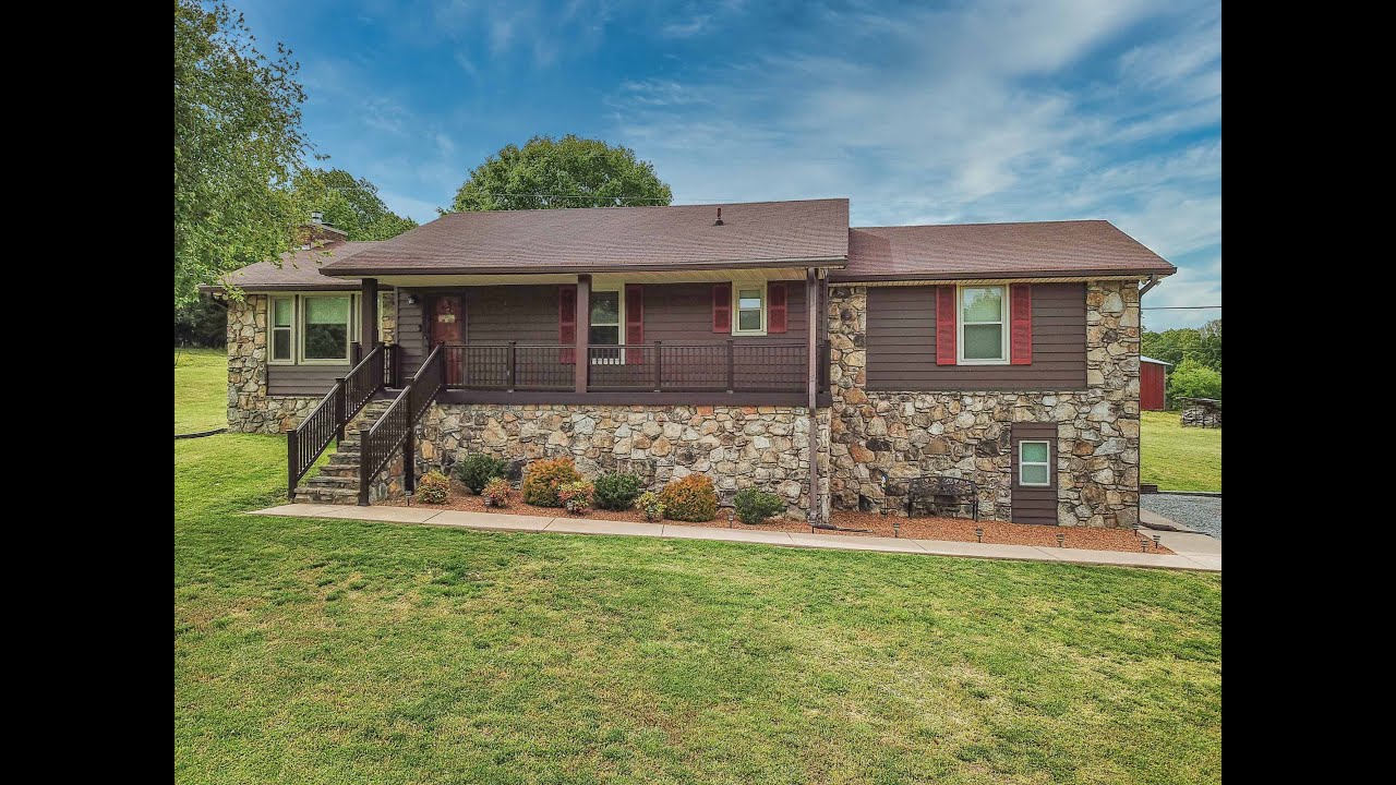 403 Martin Lane Cottontown TN 37048