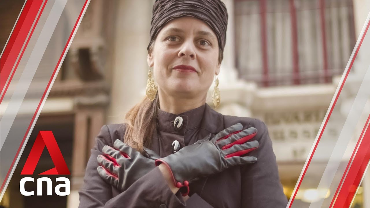 Hands-on at Lisbon’s last remaining glove shop | Remarkable Living