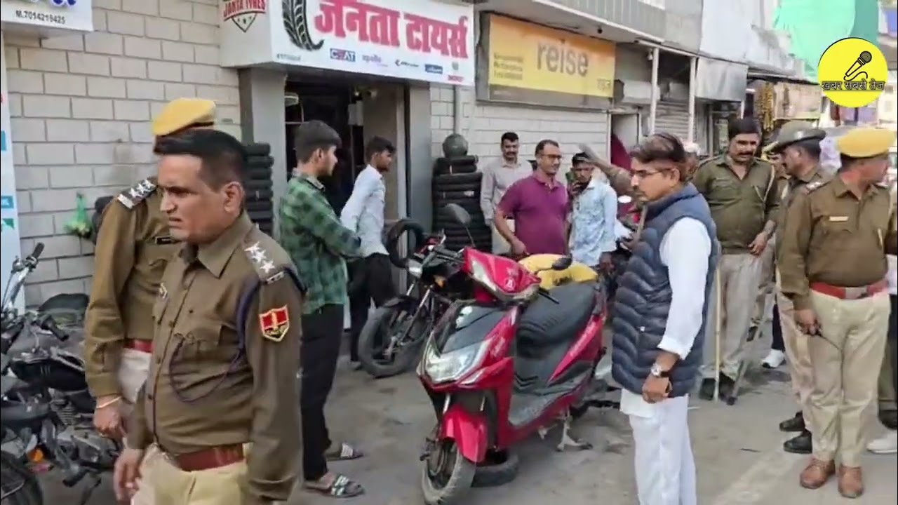 बाड़मेर मुख्य बाजार से पुलिस ने हटाया अतिक्रमण....