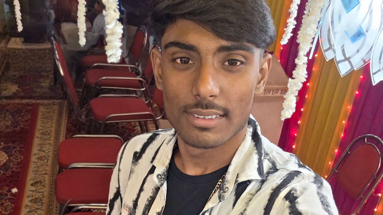 Hi❤️আজ আমি মাকালীর ছাঁচ দিয়ে মূর্তির মুখ তৈরি দেখাব🙏🚩#virallive#tendinglive#making#craft#shortslive