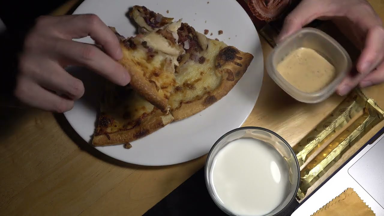 ASMR - PIZZA AND SWEET TREATS EATING SOUNDS