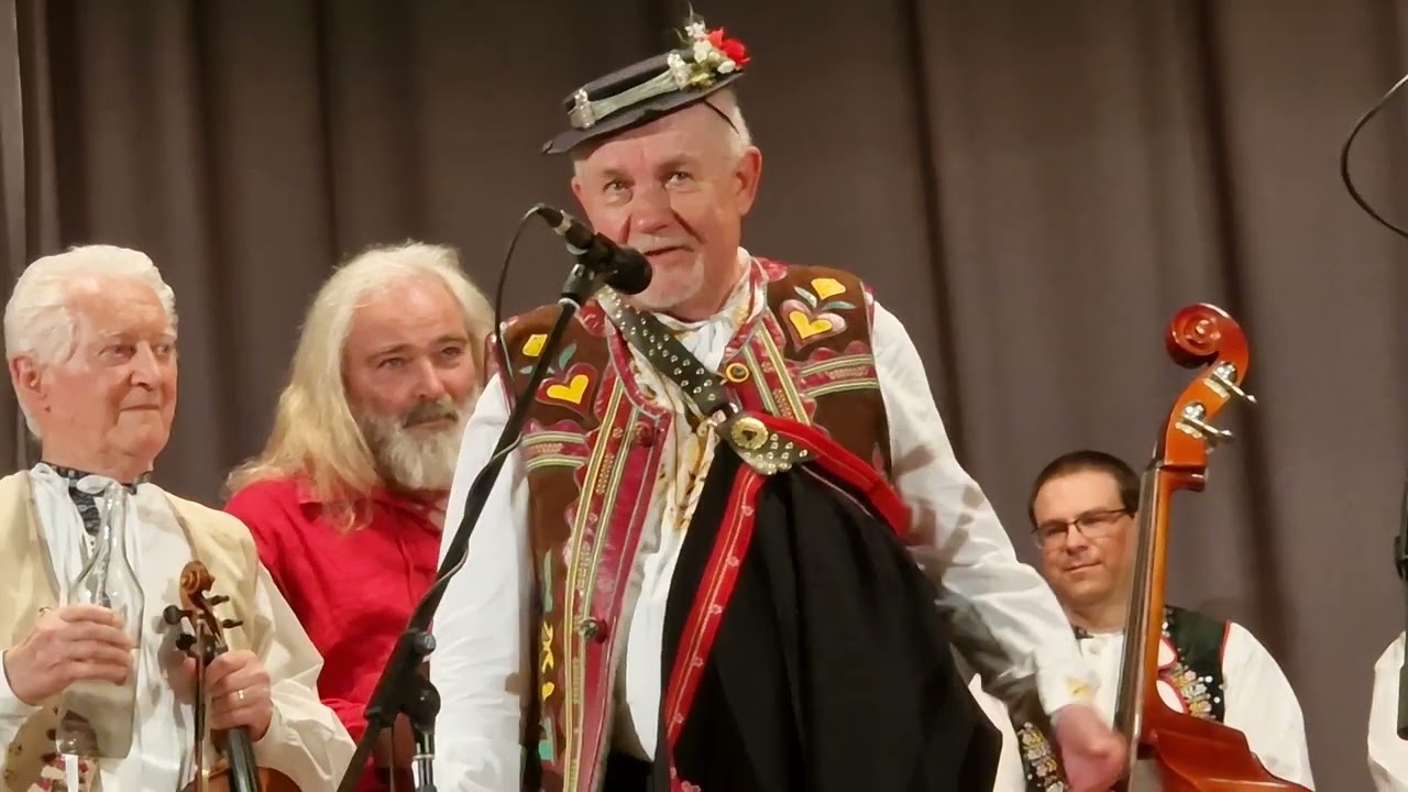 LIPOV-Z uvedení nového CDéčka Spod Polany a Javoriny piesne znejú