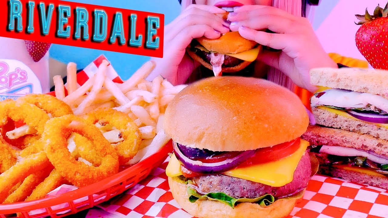 ASMR RIVERDALE FOOD *Onion rings, Burger, Fries, Chocolate Sundae, Pancakes, Milkshake* 먹방