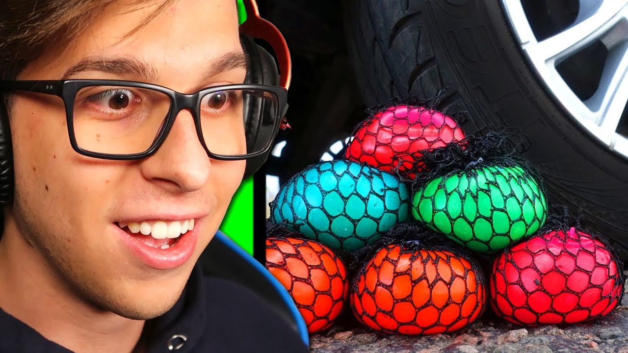 SLIME SCHIACCIATI DA UNA MACCHINA - Pillole di Internet