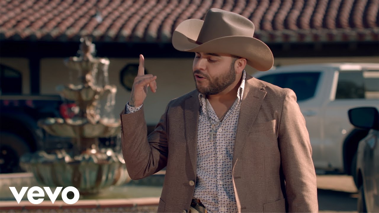Gerardo Ortiz - El Convoy de los Hermanos (Official Video)