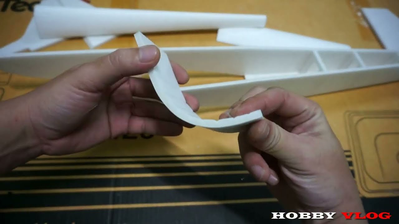 How to build a Sporter Rc plane with Foamboard without wood.วิธีทำเครื่องบินสปอร์ตเตอร์บังคับวิทยุ