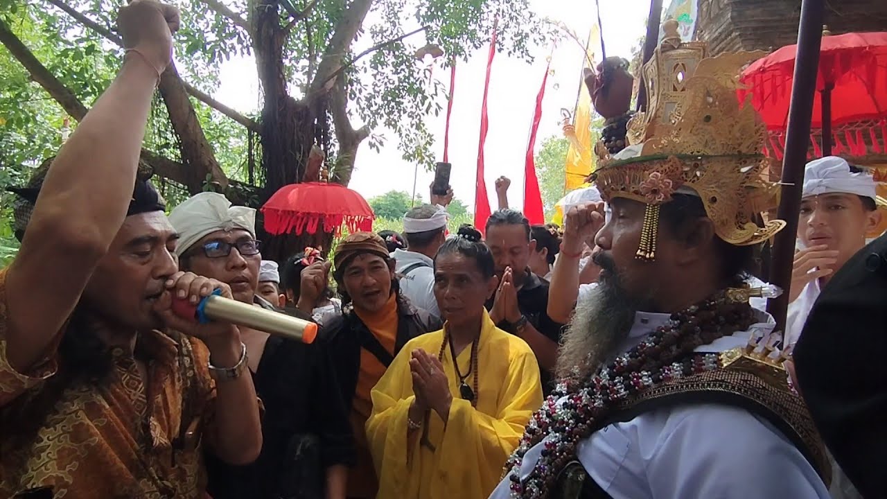Odalan di Pura Majapahit Pusat Kawitan Trowul.an 29 Oktober 2025