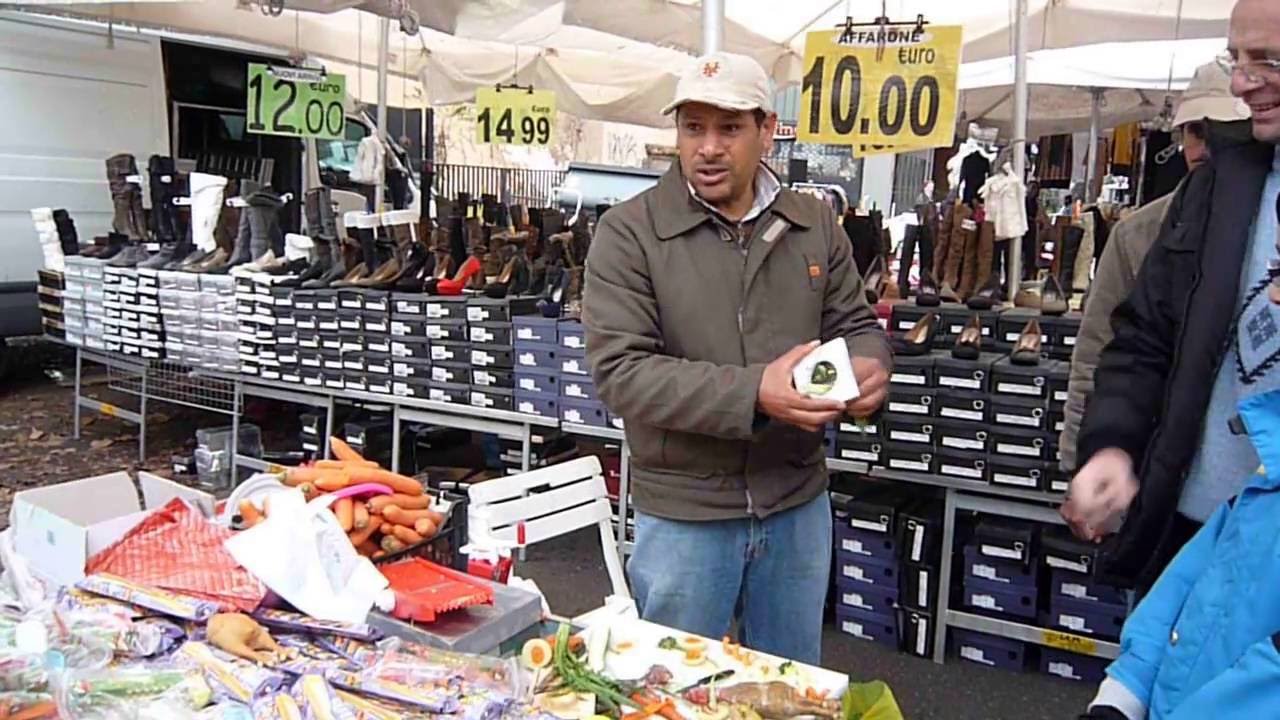 mustafa ambulante istrionico , patata, carote, puntarelle #mustafa,