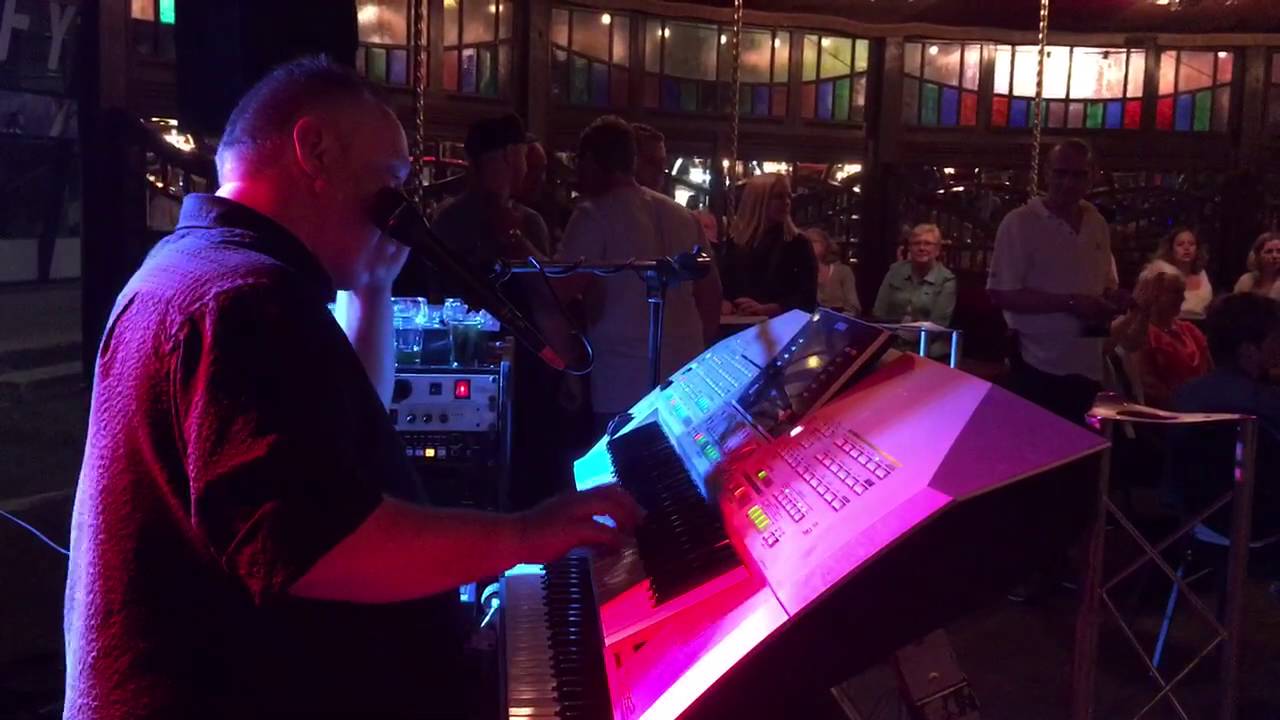 Jheron v/d Heijden LIVE ! | Spiegeltent | Tilburgse kermis 2016 [HD]