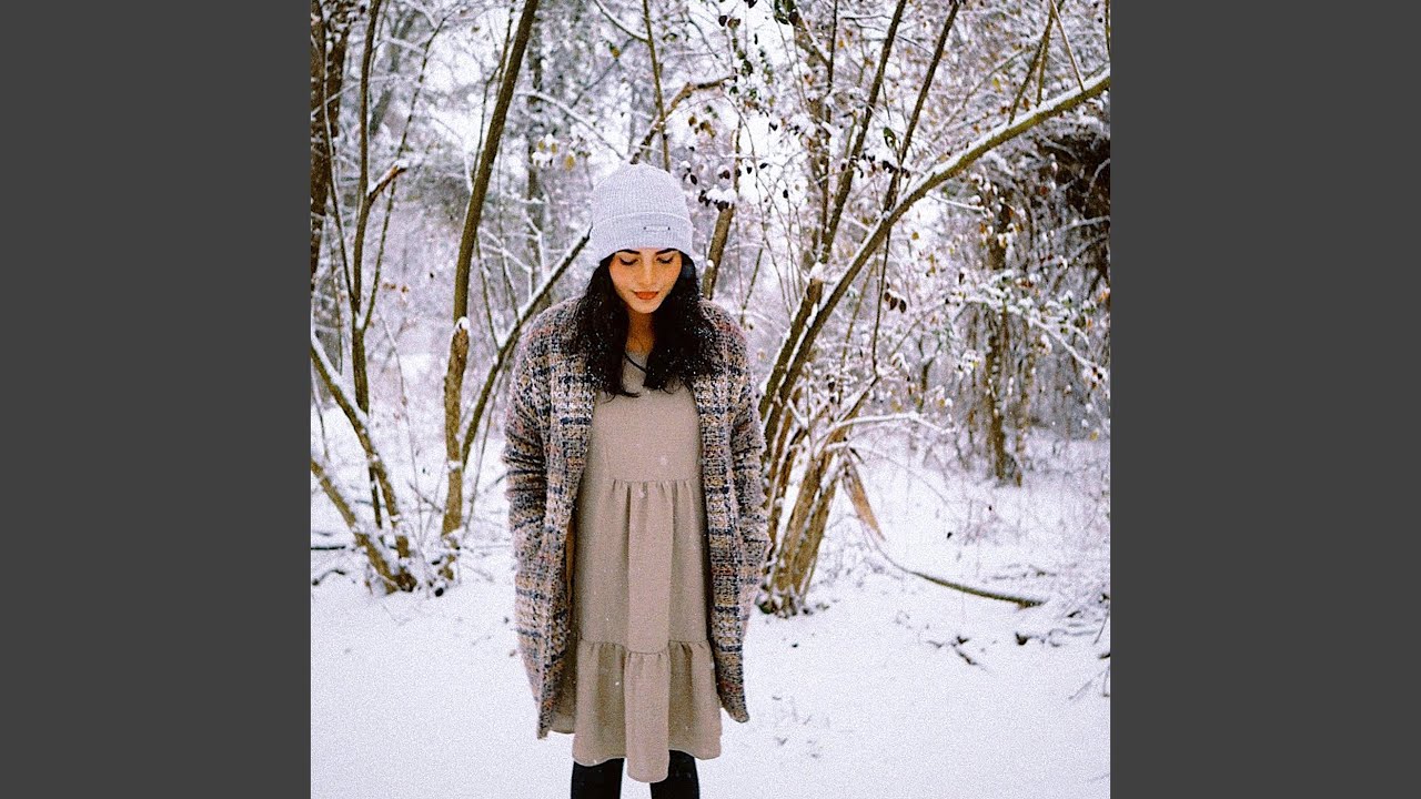 Asmr Ear-to-Ear Inaudible Whispering