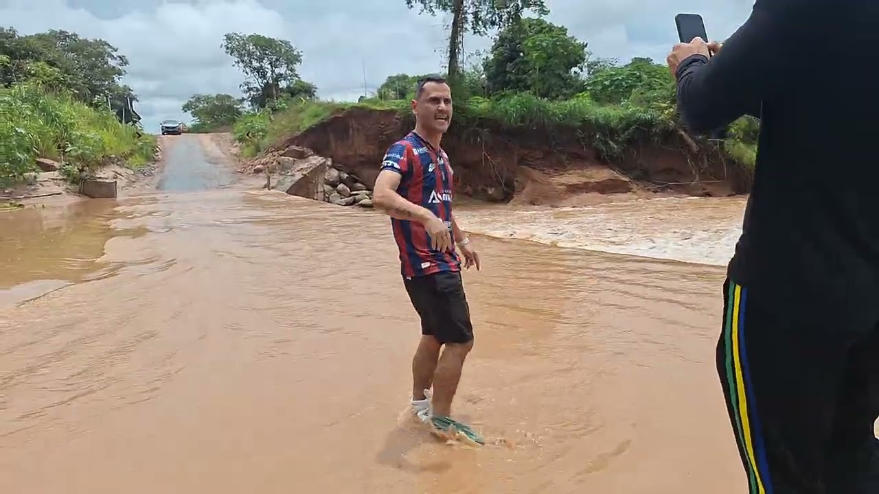 SENATOR CLEITINHO: Urucuia-MG at the flooded crossing to see the demands of the people of Minas G...