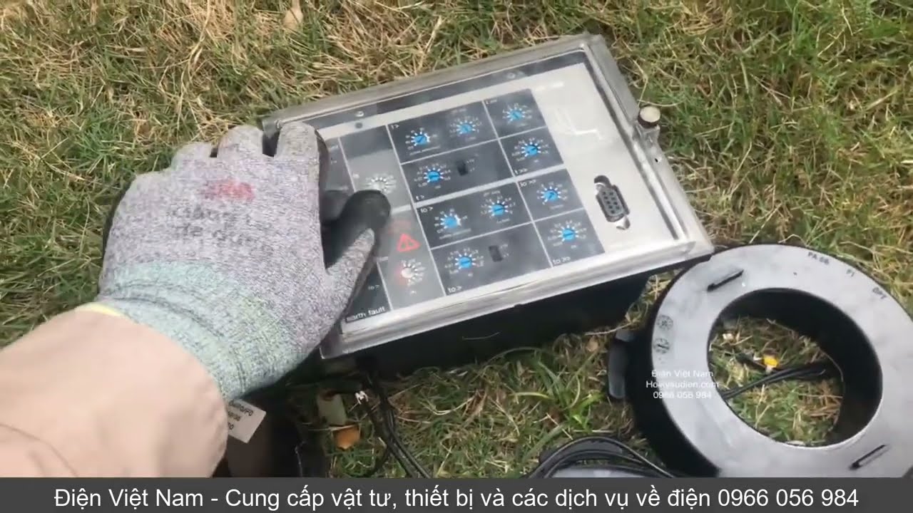 Thí nghiệm Relay Vip300 Schneider + 3 quả CT