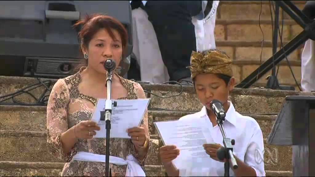 Indonesian boy's tribute to father lost in Bali bombing
