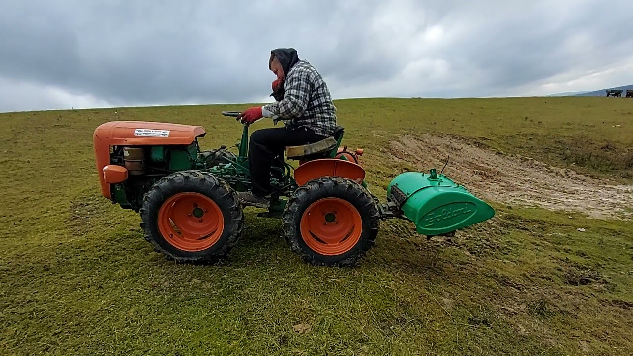 Tractoras articulat 4x4 Goldoni cu freză probă viteze și 4x4