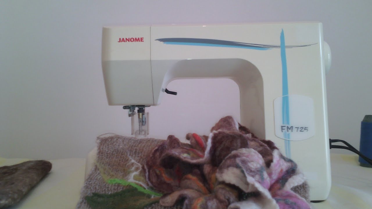 Демонстрация иглопробивной машины для работы с шерстью.Janome FM 725, обзор и  небольшой  МК.