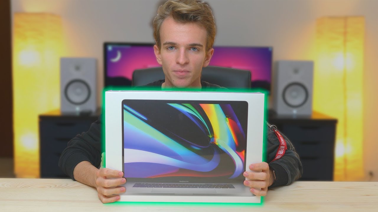 MacBook 16