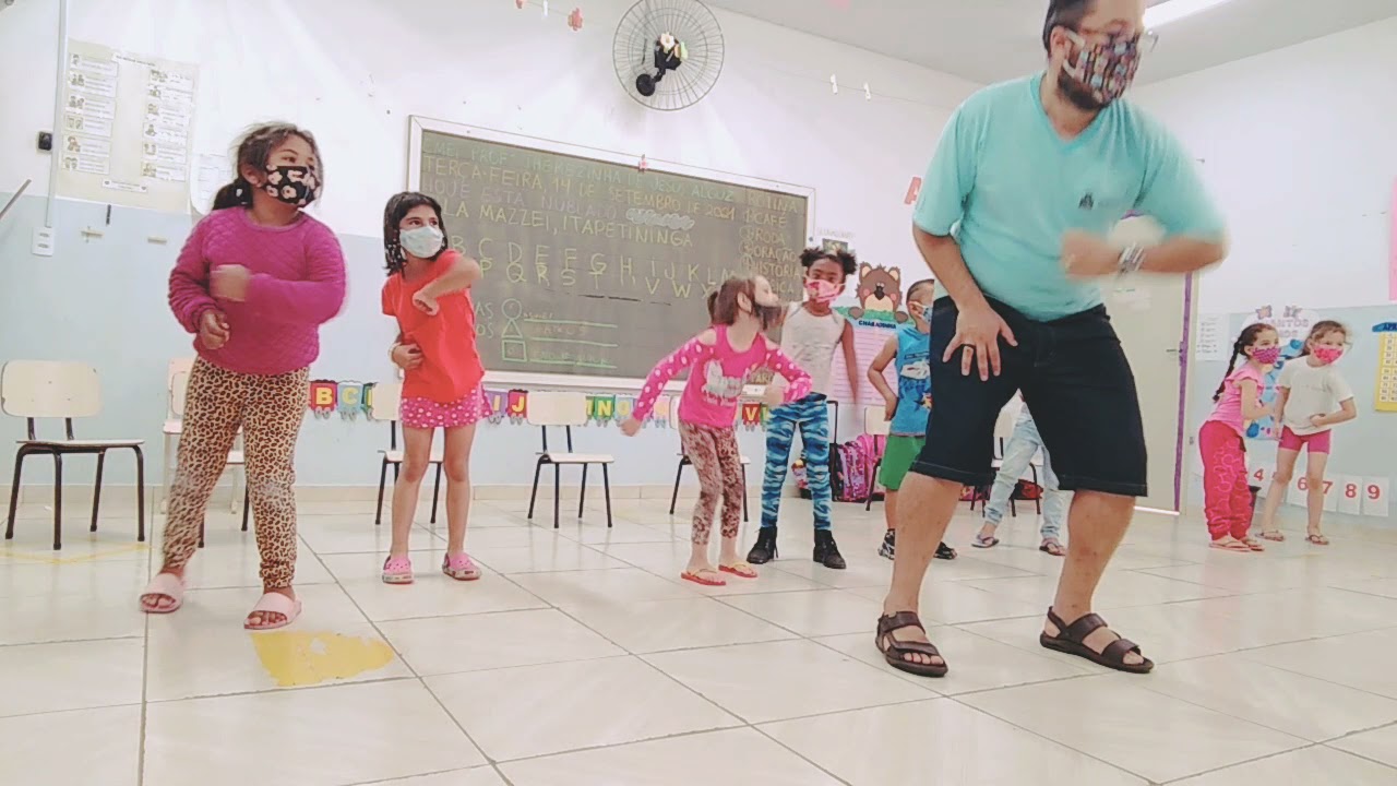 Atividade sobre LATERALIDADE. Música vem que eu vou te ensinar da Xuxa. Professor Everthon Juliano.