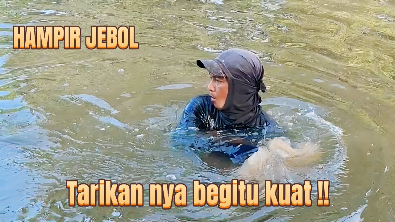 KAGET ,, MENJALA DI MUARA HAMPIR JEBOL DI TARIK IKAN BESAR !!