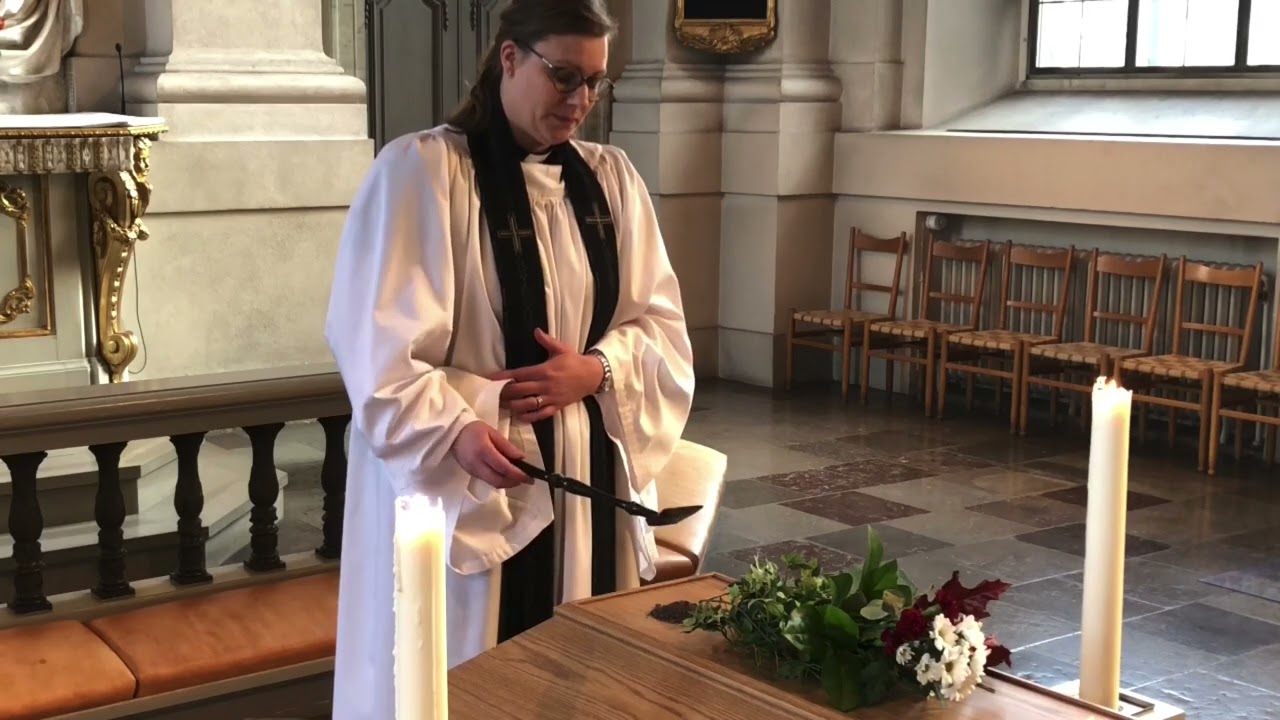 Vad gör de i kyrkan egentligen? - Begravningar