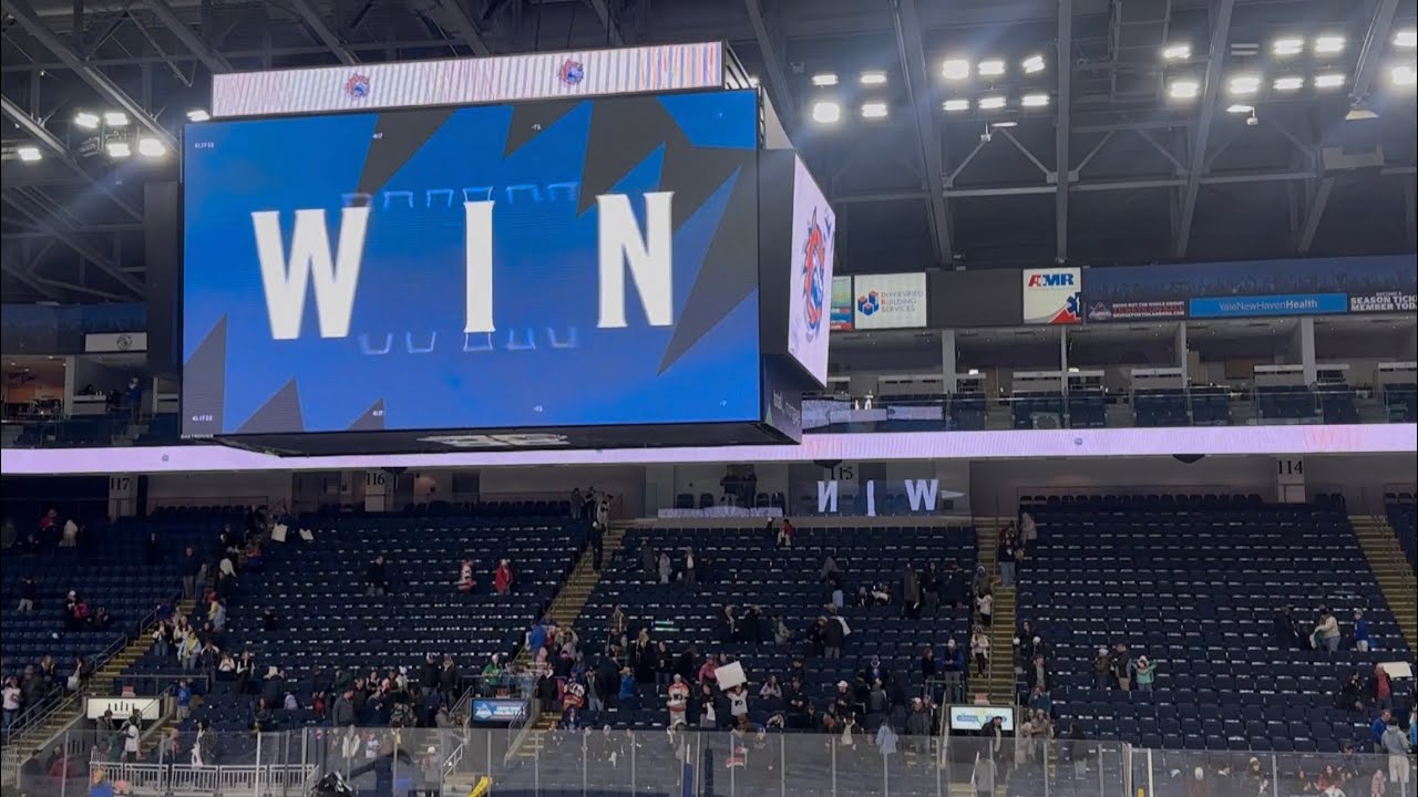 Bridgeport Islanders win horn at Total Mortgage Arena