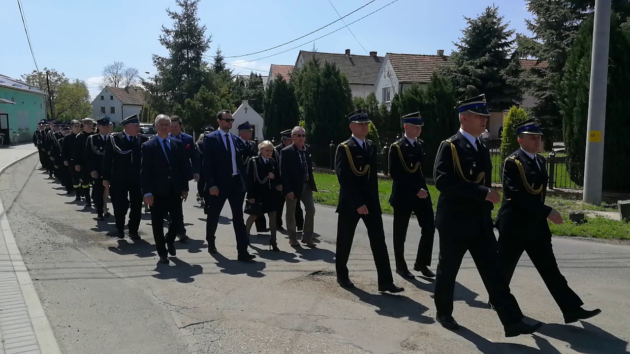 Powiatowy Dzień Strażaka w Prusinowicach - przemarsz do kościoła cz.2
