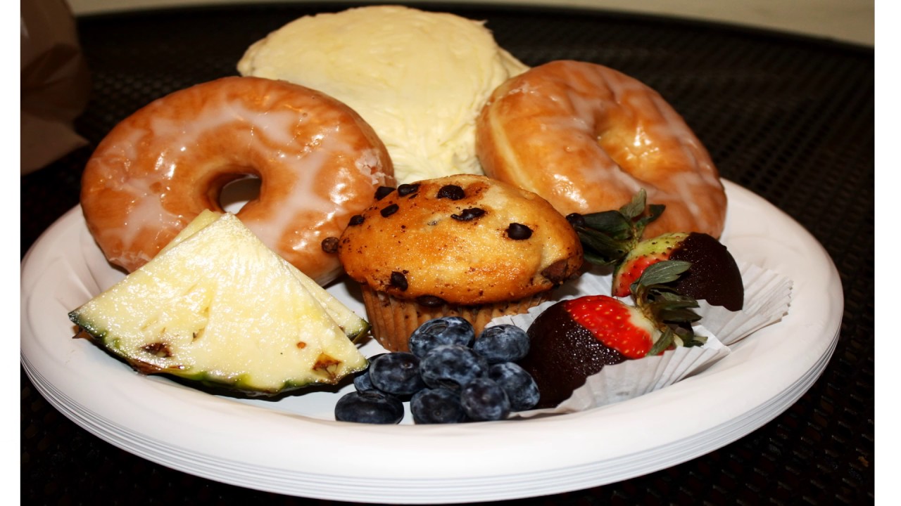 Romantic Breakfast in Bed Ideas