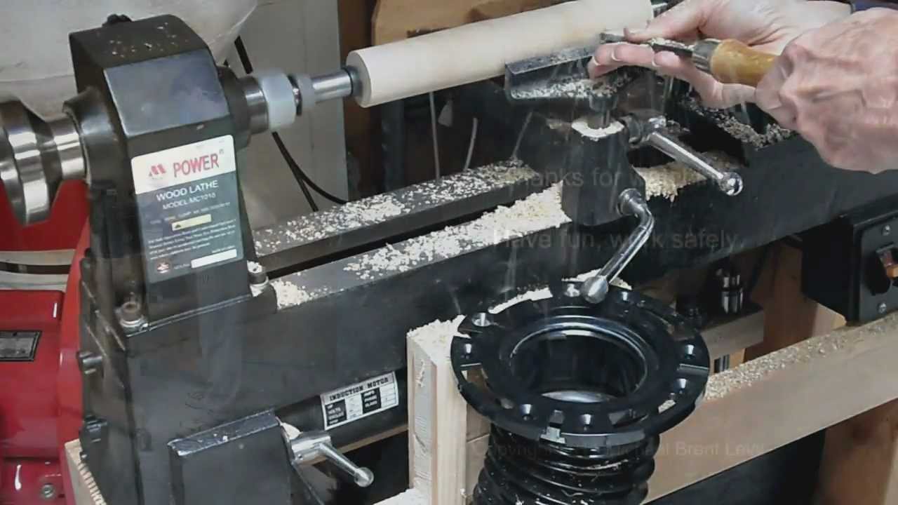 A Simple and Sturdy Stand for the Mini Wood Lathe