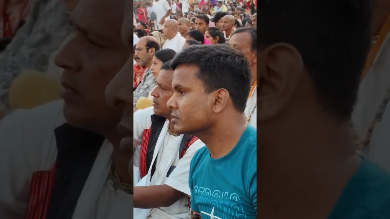হরেকৃষ্ণ মহাপ্রভুর আবির্ভাব তিথিতে অভিষেক করানো হচ্ছে#viral #iskcon #mayapur #yt #love #song 