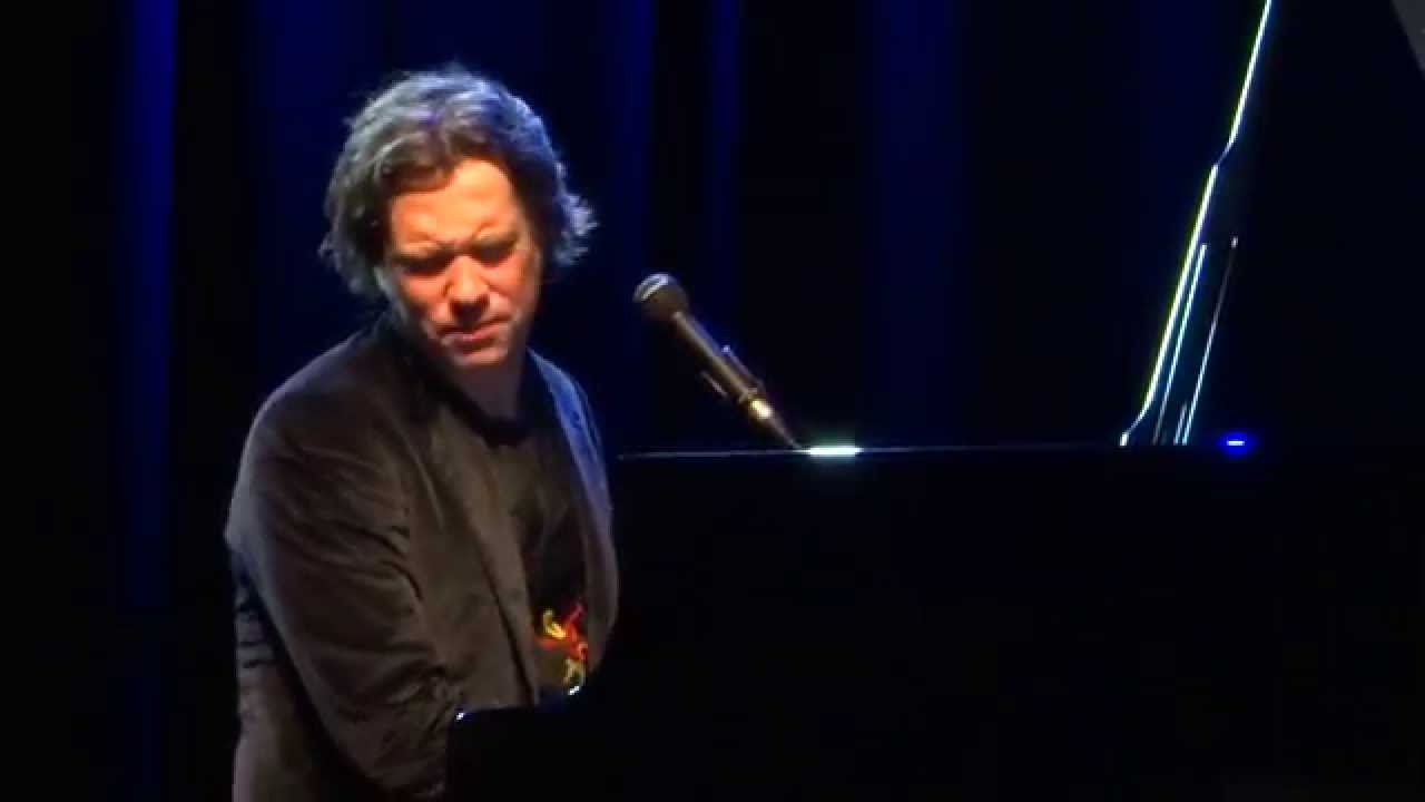 Rufus Wainwright Forever and a Year Sligo October 2015 - Holding The Man