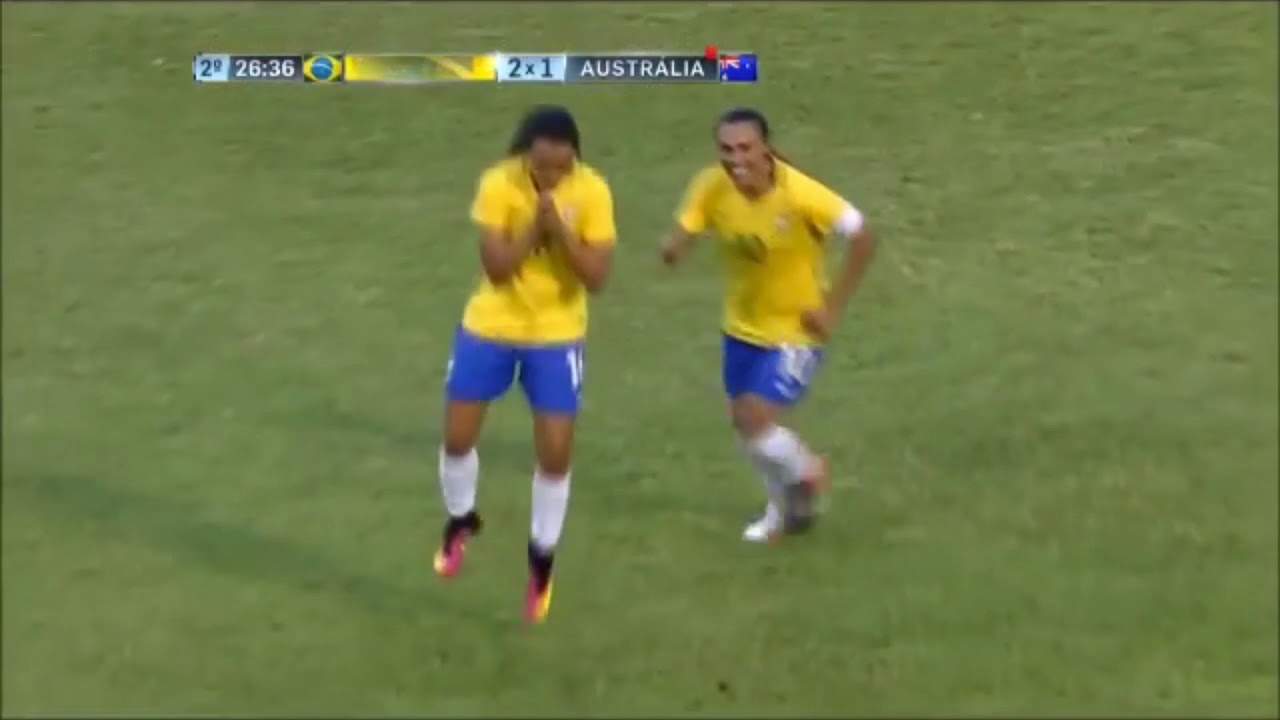 Raquel Fernandes - Soccer Player - Pocket Video
