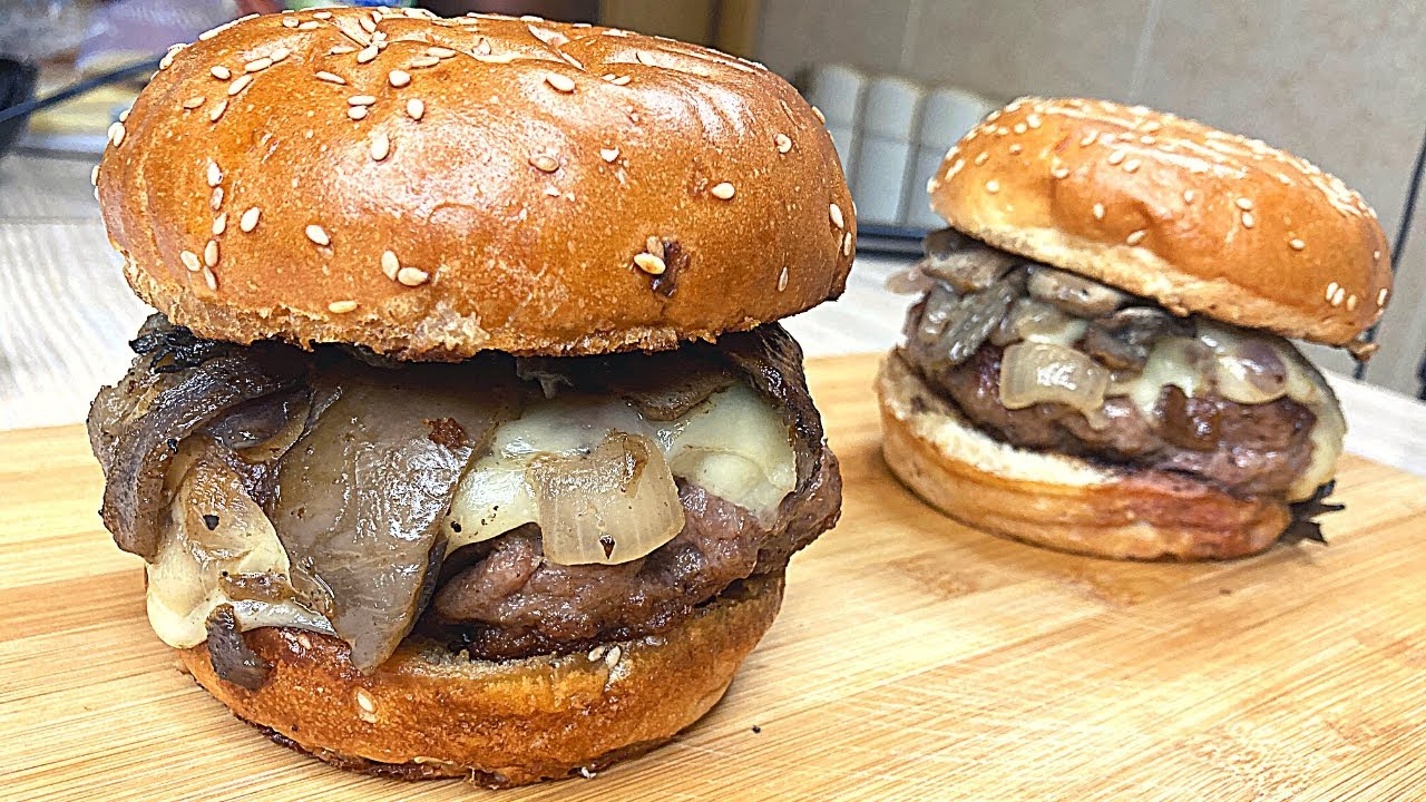 Mushroom Swiss Burger Recipe: Juicy, Gooey and Mushroomy