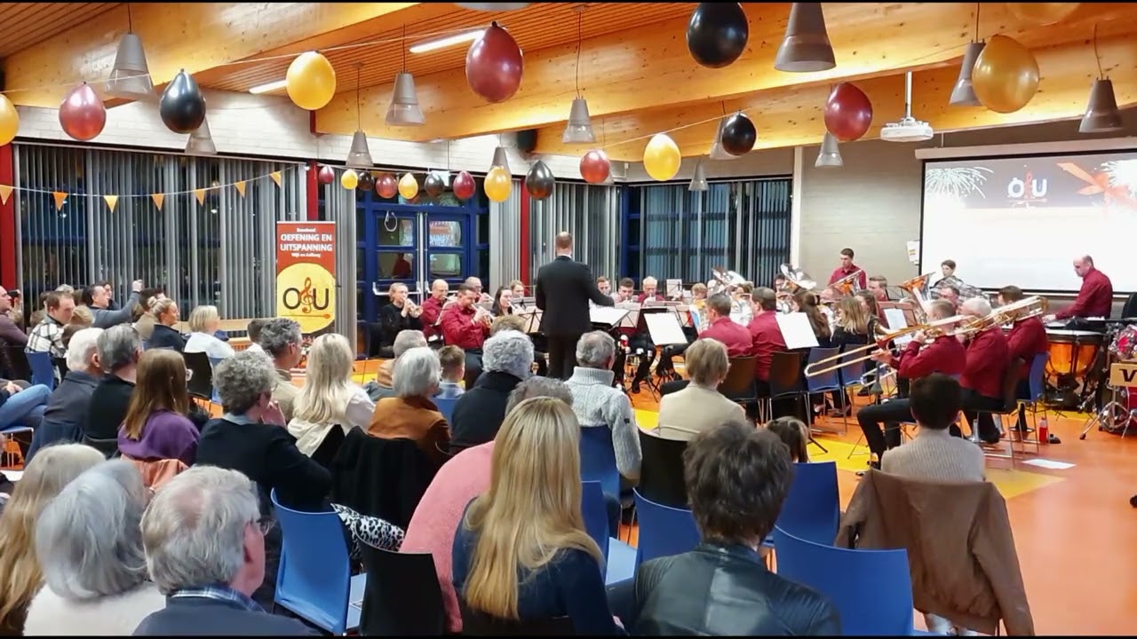 Night Flight to Madrid - Brass Band Oefening en Uitspanning