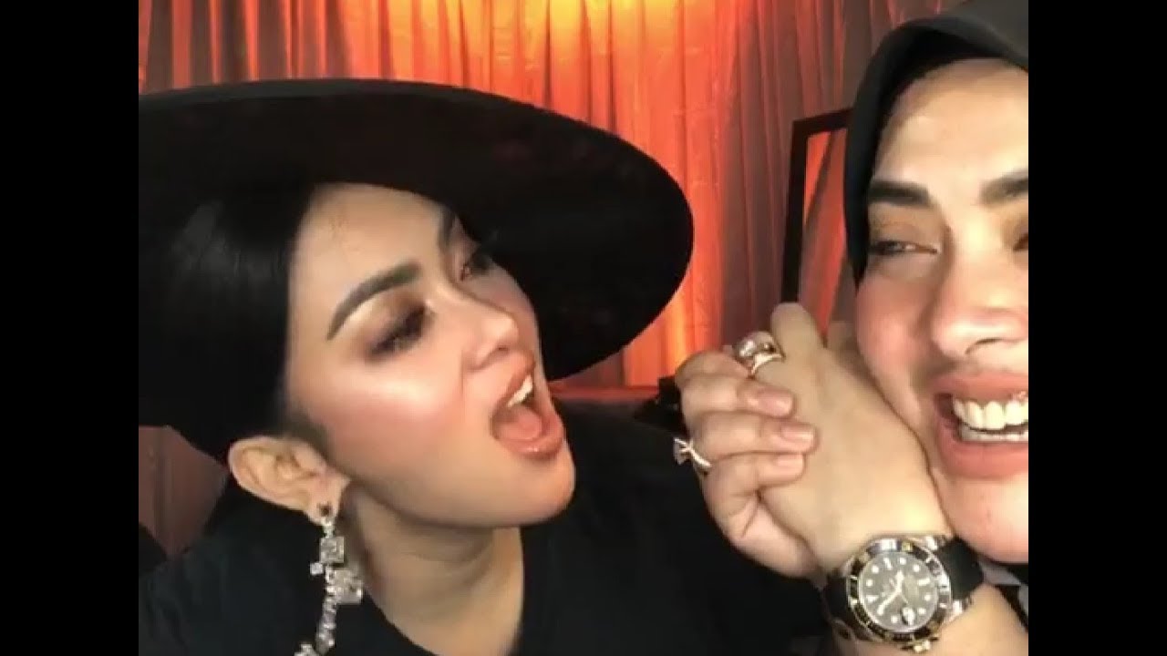KESERUAN Q & A BARENG INCES SYAHRINI DI LIVE SHOPEE