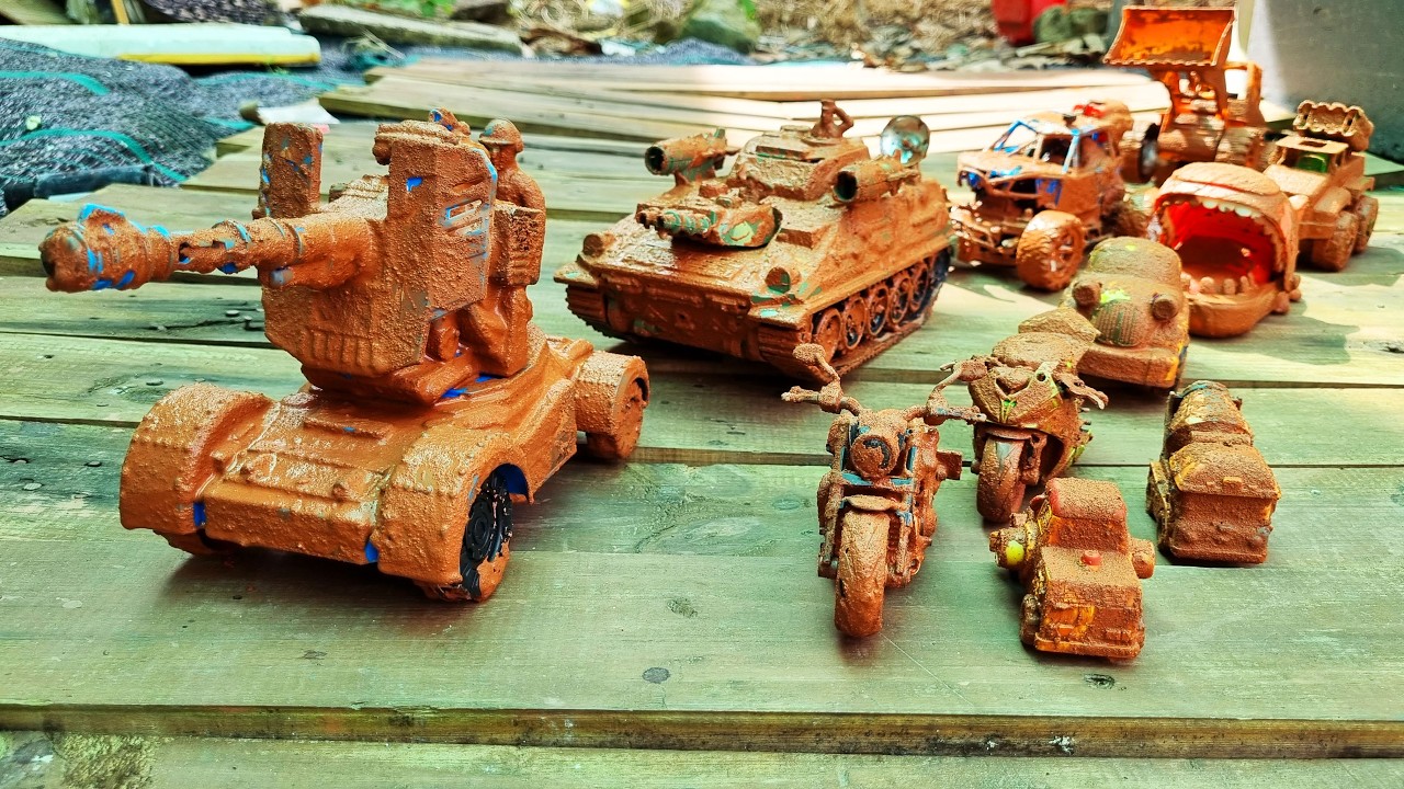 Find & Clean Muddy Toys, Concrete Mixer Trucks, Container Trucks, Ambulances, tanks, Police Cars
