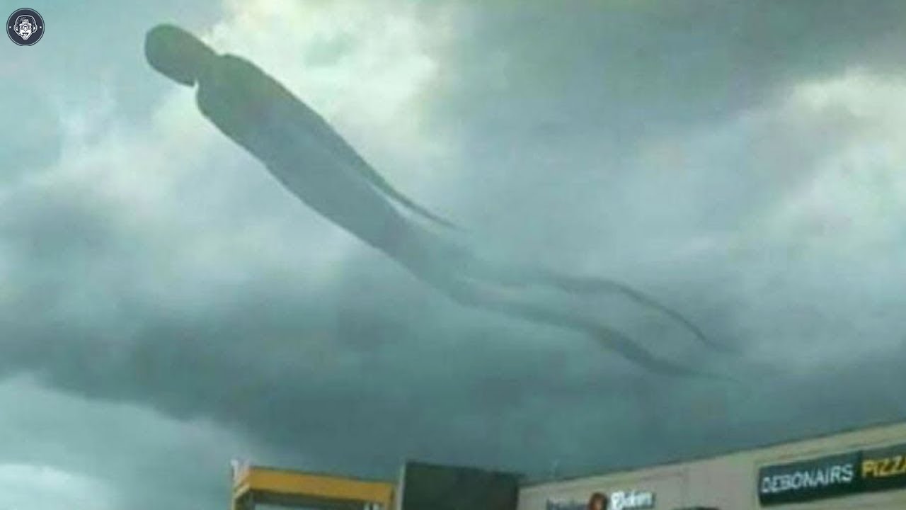 10 UNEXPLAINED Mysteries Caught In The Sky!