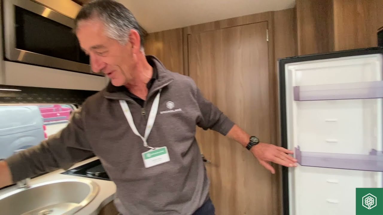 How to use the dometic fridge ❄️  in a Swift Fairway Platinum 2022 model