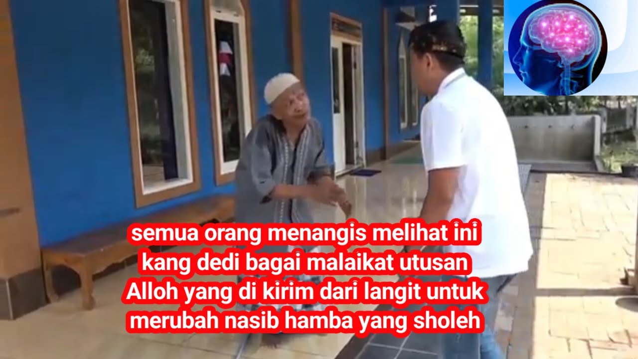 kang dedi mulyadi berbagi dengan bapak disabilitas yang bekerja mengurus kebersihan masjid