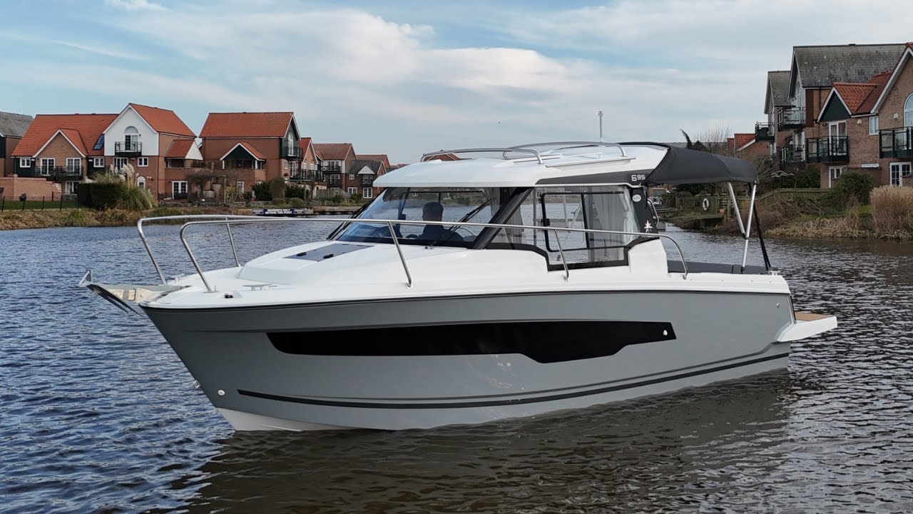 Jeanneau Merry Fisher 695 S2 - £79,950 Hull Recently Wrapped