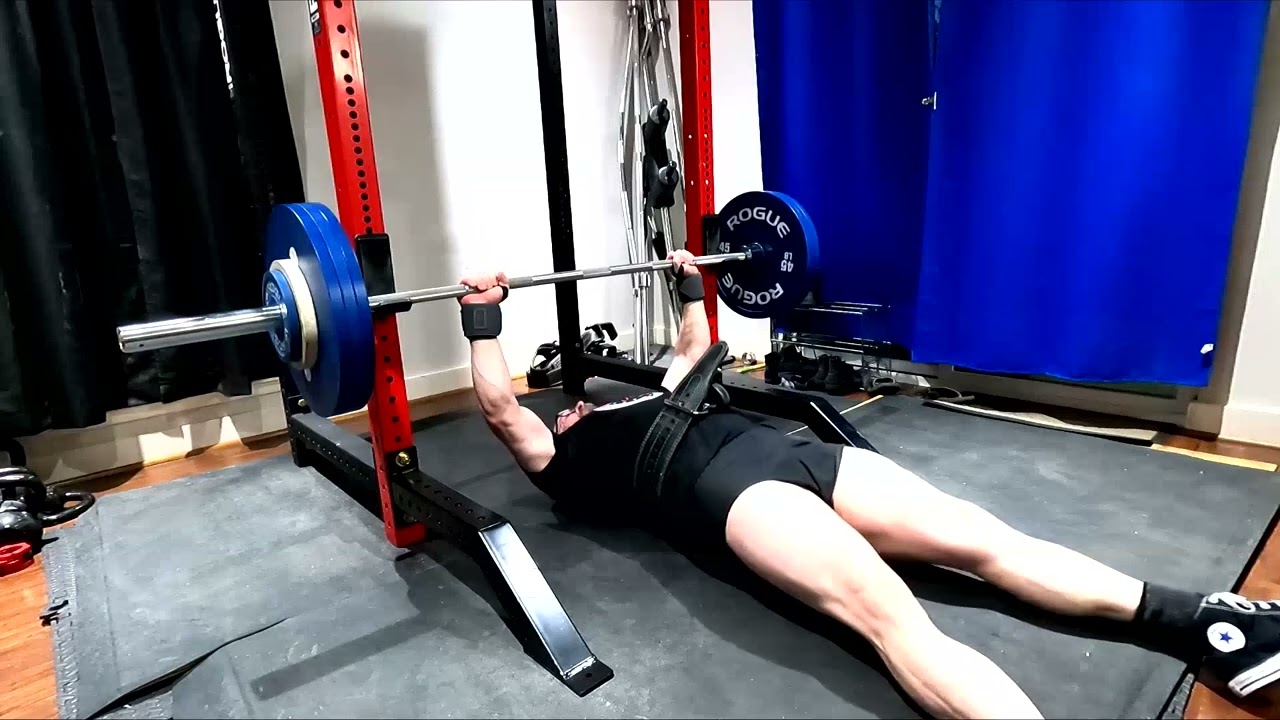 Doing A 1 Rep Max Is MUCH Safer Than A 3 Or 5 Rep Max!