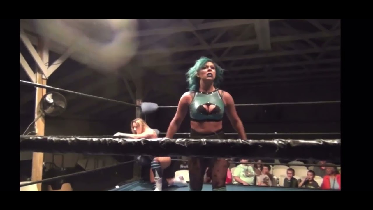 Charlie Kruel (c) vs Laynie Luck - PWK Women’s Title Match