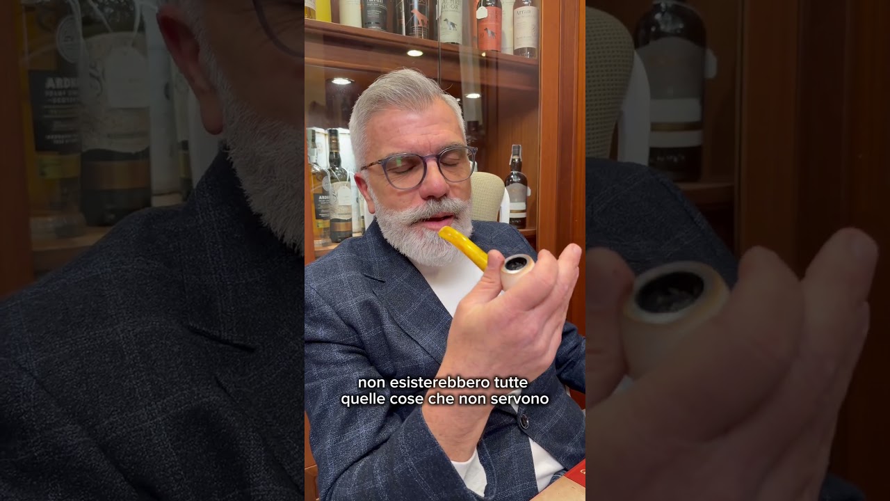 Fumare &egrave; inutile #shorts #smokingpipes #tobaccopipes