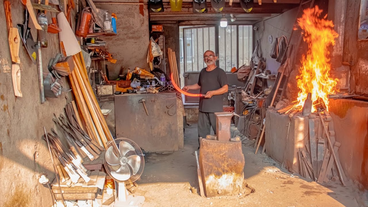 Heating Metal To The PERFECT Temperature (Satisfying Blacksmithing)
