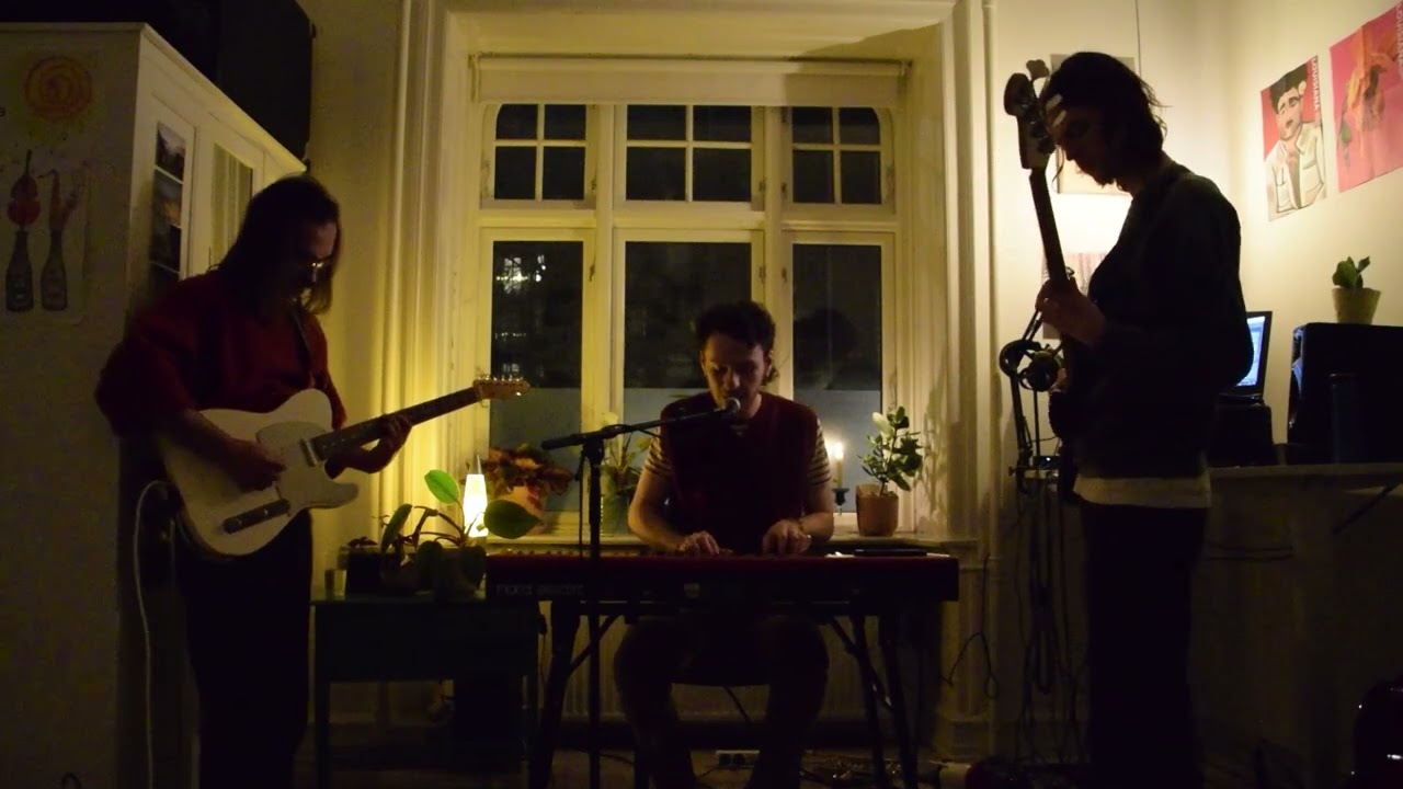 HEREISTOEVERYTHING (live from JBG4) - M 0 NASTIR